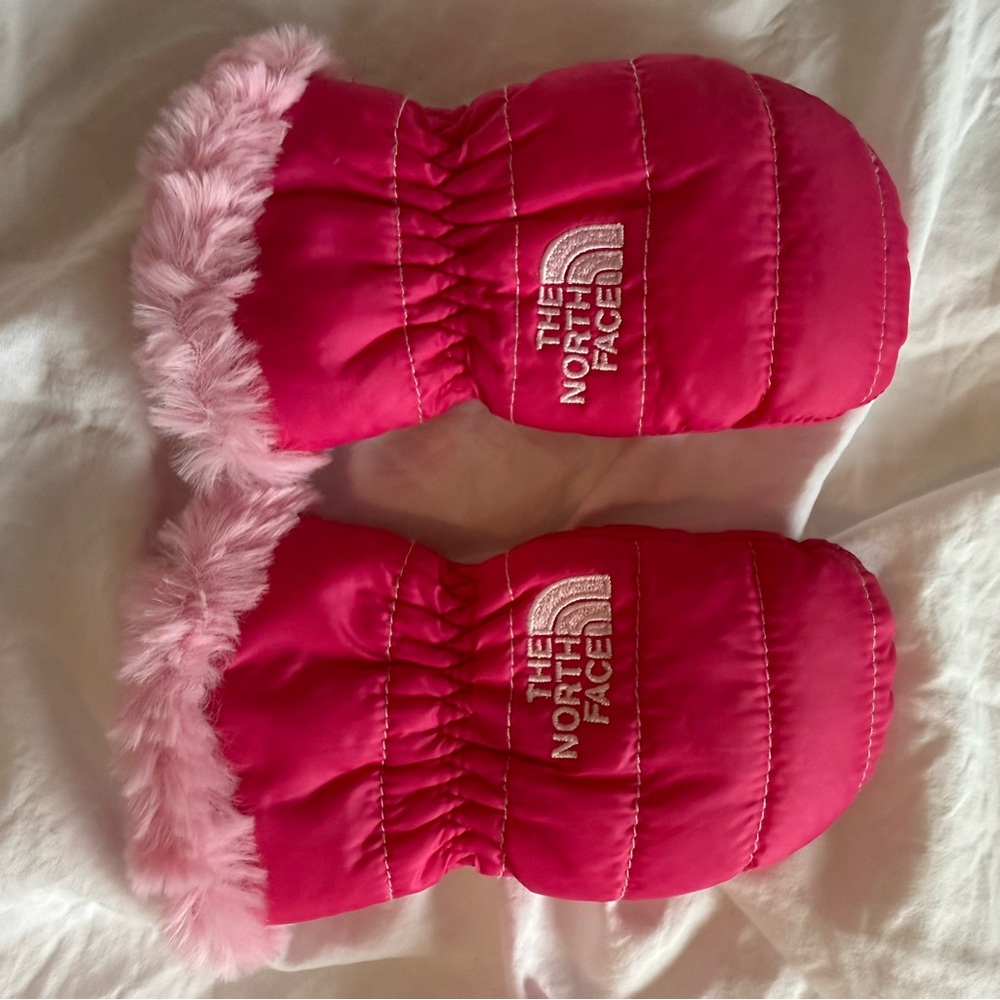 The North Face Fuzzy Pink Mittens for Infant Baby Kids - LIKE NEW!